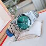 Images produit fond bleu profond(15)