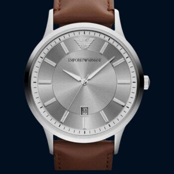 Emporio Armani Renato classique – Montre Emporio Armani Homme Cadran argent, bracelet cuir marron, boîtier acier 43 mm, quartz